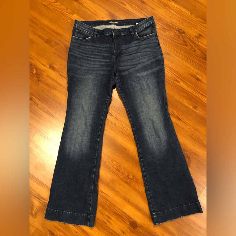 Women’s Wrangler Size 17 Flare Jeans